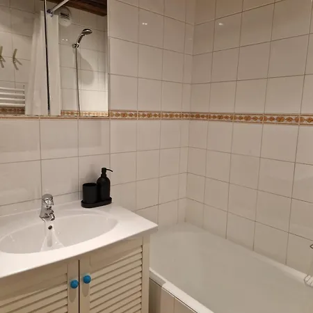 Skis Aux Pieds - 9 Personnes - Apartamento Val Thorens