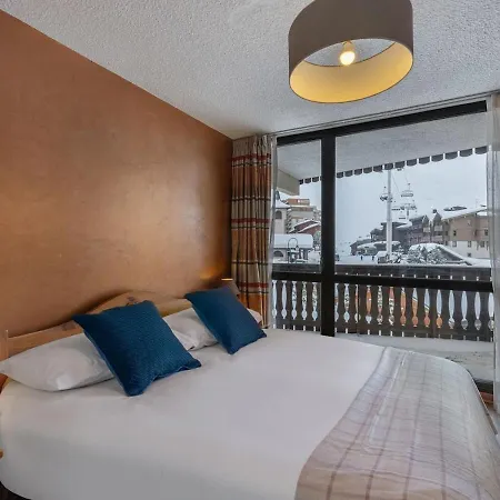 Skis Aux Pieds - 9 Personnes - Val Thorens