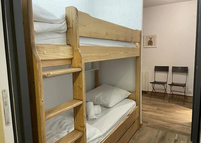 Апартаменти Skis Aux Pieds - 9 Personnes -