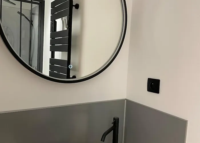 Апартаменти Skis Aux Pieds - 9 Personnes - *